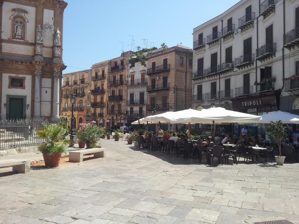 Casa Vacanze Flavia باليرمو الغرفة الصورة